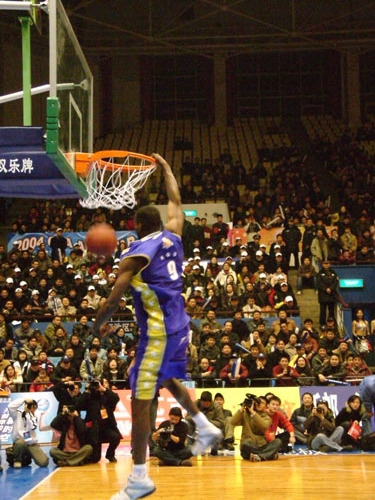 使他在半场 使他在半场